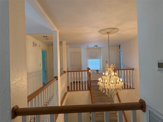 Foto del edificio - 3739 Elkins Rd