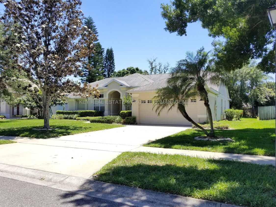 Foto principal - 7506 Lindenhurst Dr
