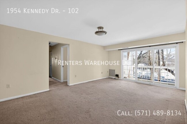 Building Photo - 1954 Kennedy Dr