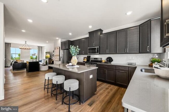 Building Photo - 35 E Front St