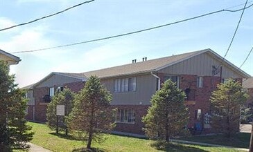 Building Photo - 407 Sycamore Rd
