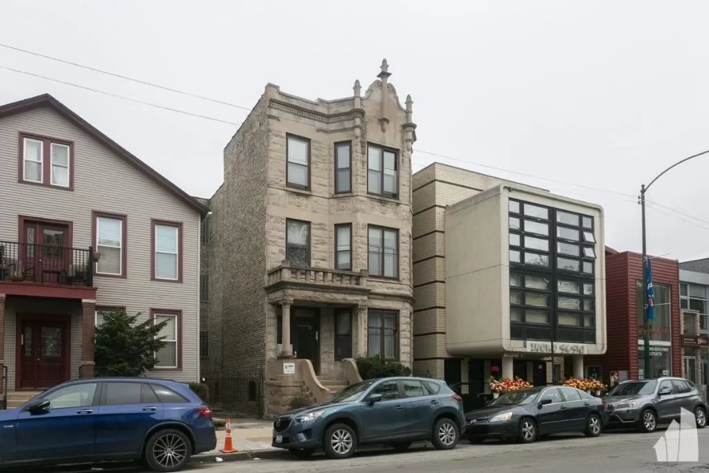 Primary Photo - 2523 N California Ave