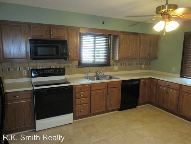 Foto del edificio - 3 br, 2 bath House - 1541 Anthony Ave.