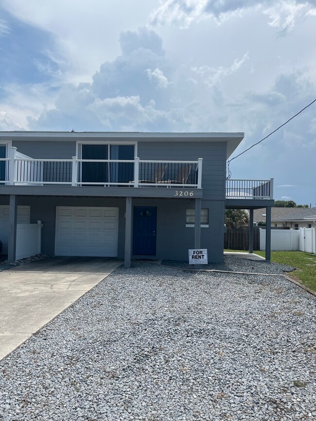 Building Photo - 3206 S Atlantic Ave
