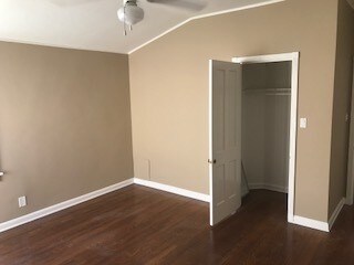 Foto del edificio - 132 S Roxbury Dr