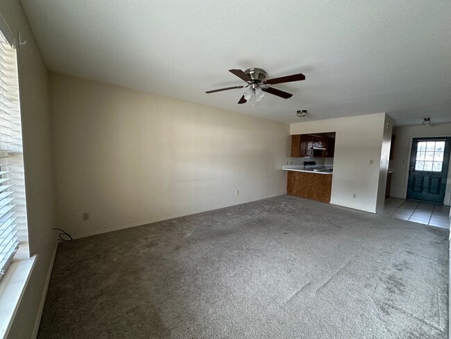 Building Photo - 225 E L St