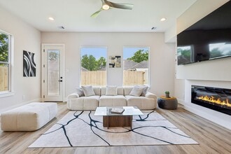 Building Photo - 3722 Nathaniel Brown St