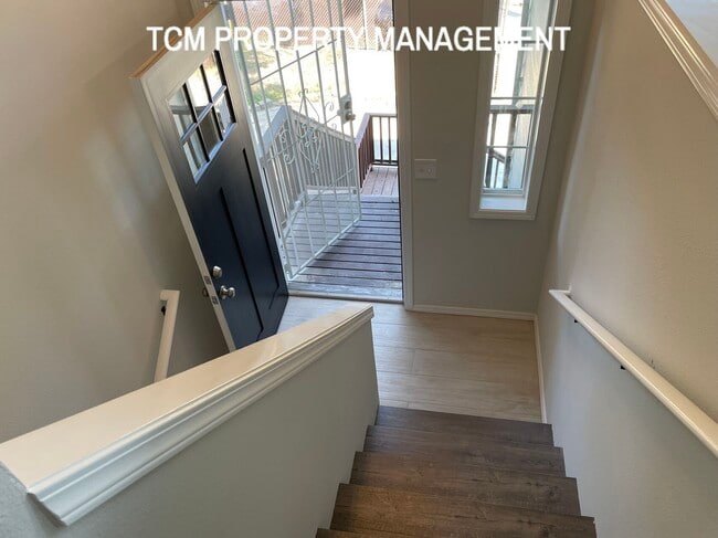 Foto del edificio - 4213 5th Ave NE