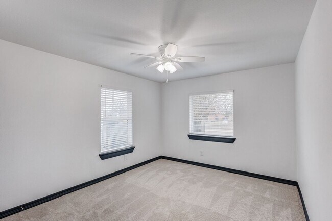 Foto del edificio - 2540 Prichard Ln