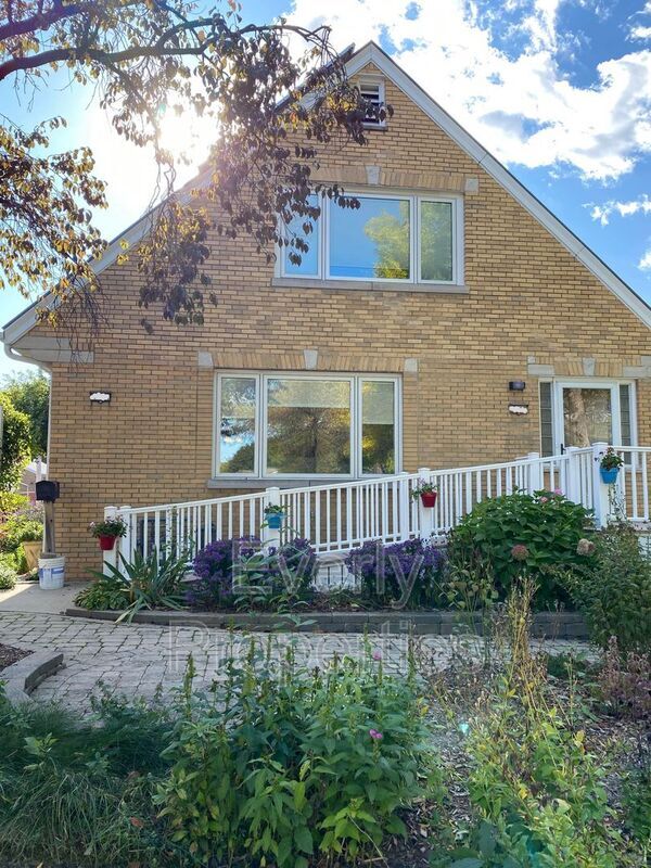 Foto principal - 3113 W Drury Ln
