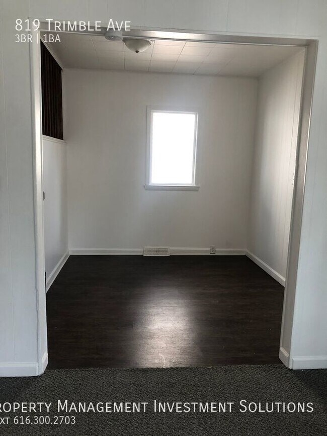 Building Photo - 3 Bed 1 Bath - 819 Trimble, Kalamazoo