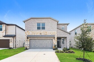 Building Photo - 913 Sicily Blvd