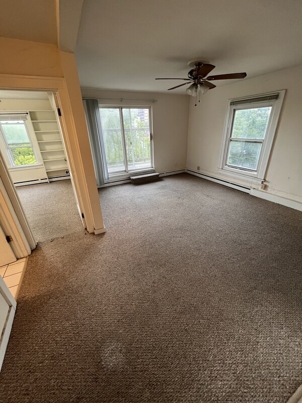 Foto principal - 125 E Gorham St