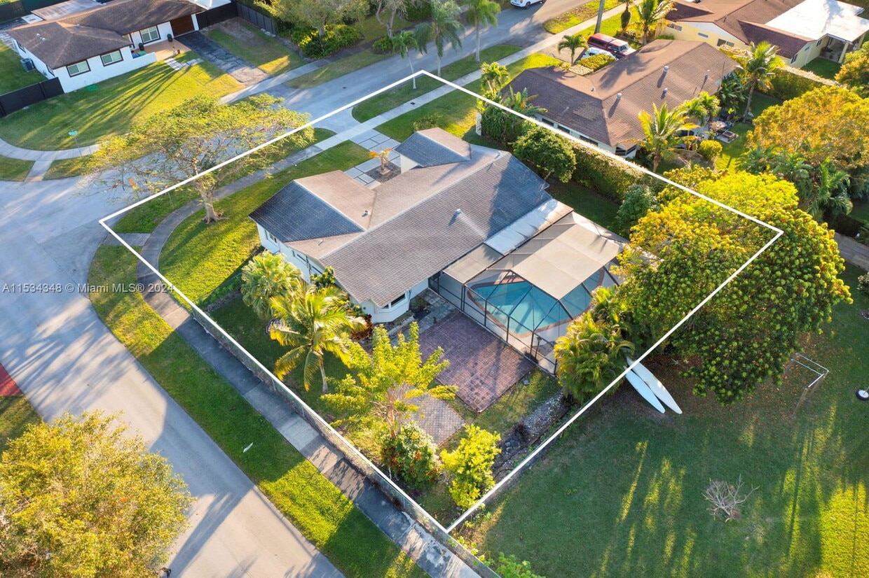Primary Photo - Southwest 103rd Street, Miami, FL 33176 - ...