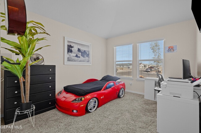 Foto del edificio - 5025 Marcella Santillana