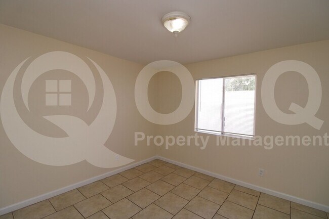 Building Photo - 2744 E Tierra Buena Ln