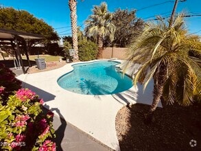 Building Photo - 3109 E Cholla St