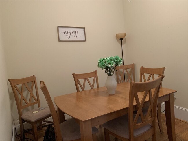 Dining/Bedroom 2 - 123 Park Ave