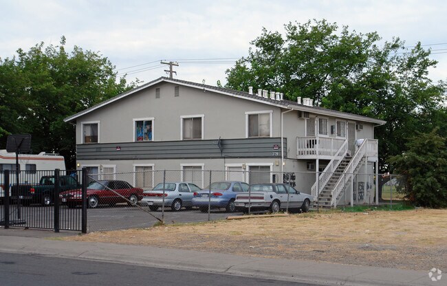 Building Photo - 3729 Balsam St