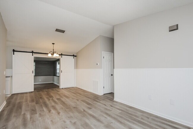 Foto del edificio - 204 Lily Pad Ln
