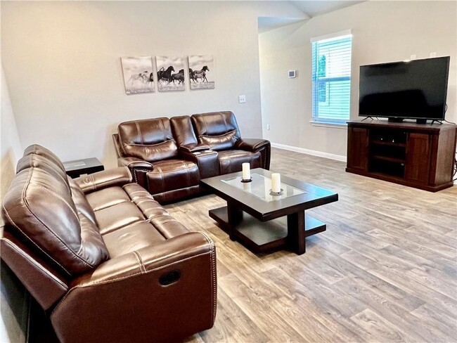 Building Photo - 602 Roaring Fork Ln