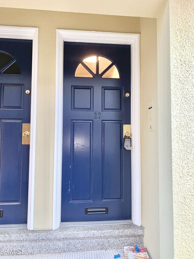 Foto del edificio - 2 br, 1 bath House - 27 Moulton Street