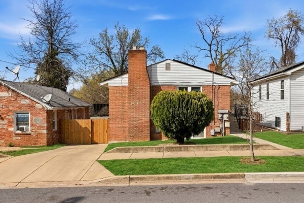 Photo - 4706 Deanwood Dr House