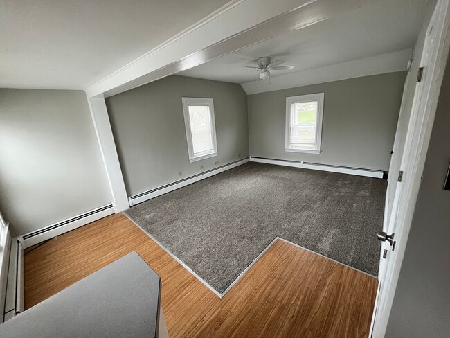 Building Photo - 1160 Hooksett Rd