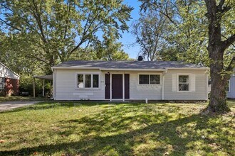 Building Photo - 3639 Richelieu Rd