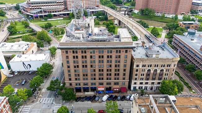 Foto del edificio - 915 Franklin St