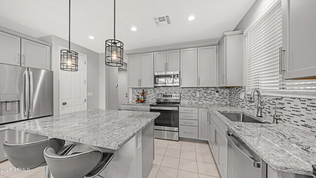 Foto del edificio - 40410 W Haley Dr
