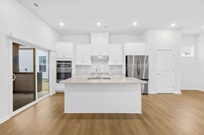 Foto del edificio - 5763 Coulee Ln