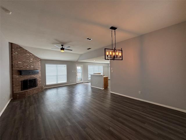 Foto del edificio - 112 Pepperbush Ln