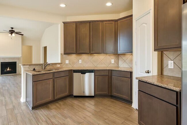 Building Photo - 5222 Windy Plantation Dr