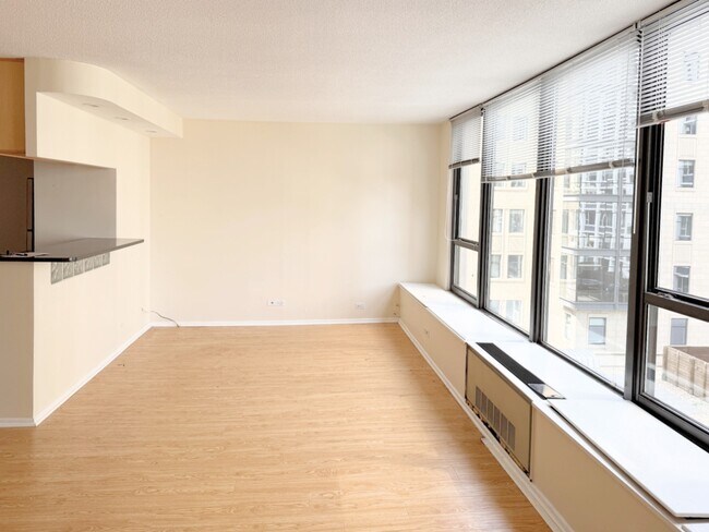 Foto del edificio - 1313 N Ritchie Ct