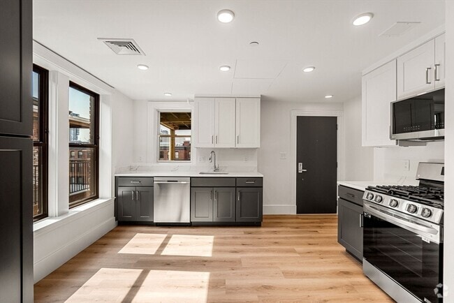 Building Photo - 458 Massachusetts Ave