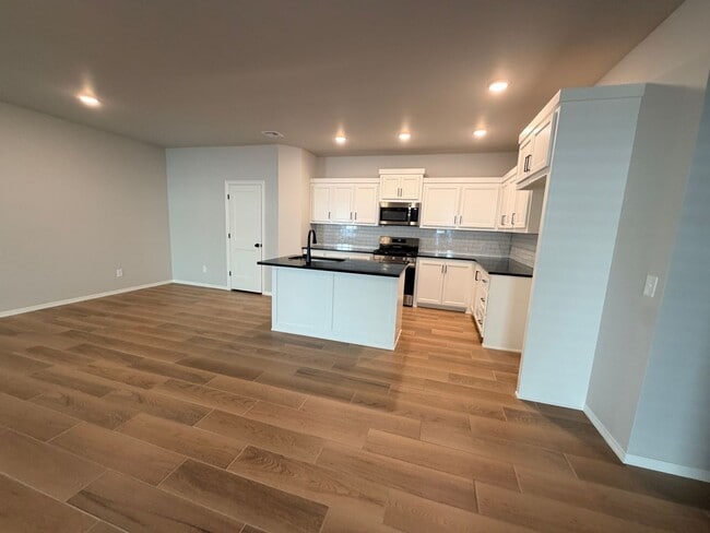 Photo - 3 West Apartment