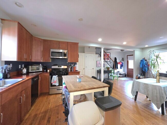 Foto del edificio - 5 Gore Street Pl