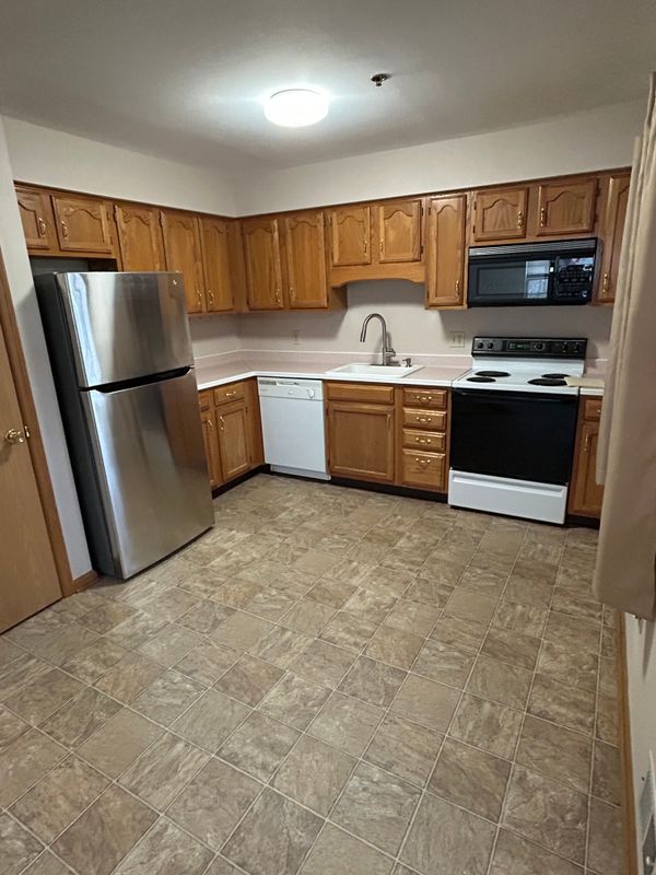 Foto del edificio - 55 Elderberry Ct