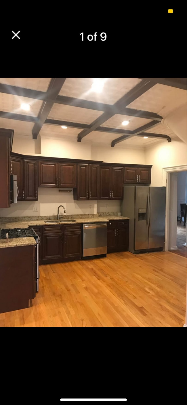 Building Photo - 8 Eastern Ave