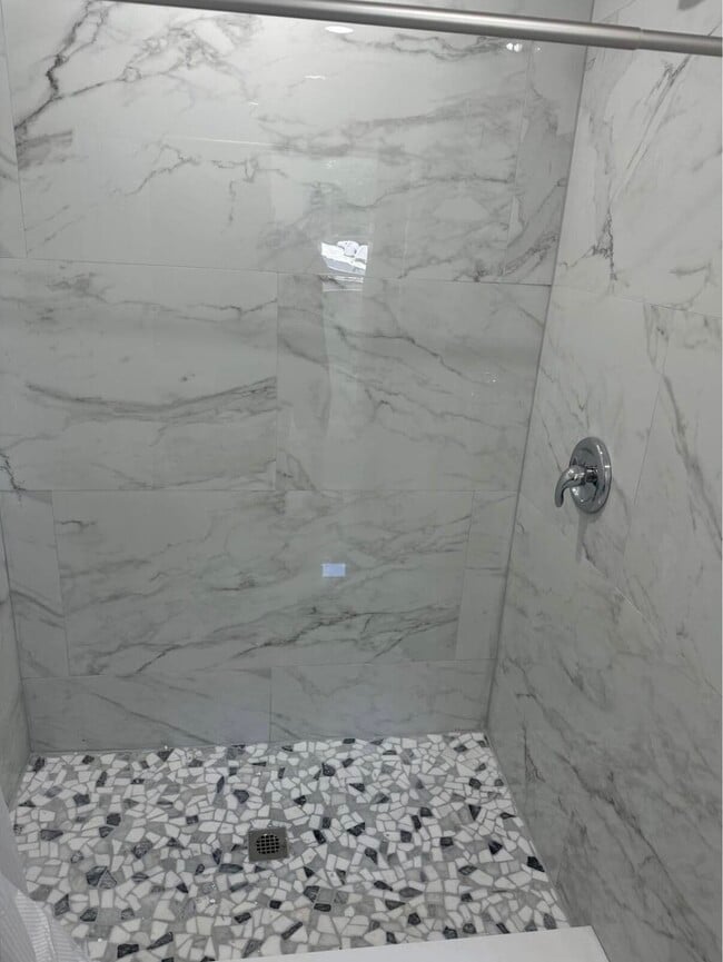 Building Photo - 700 NW 3rd Ave