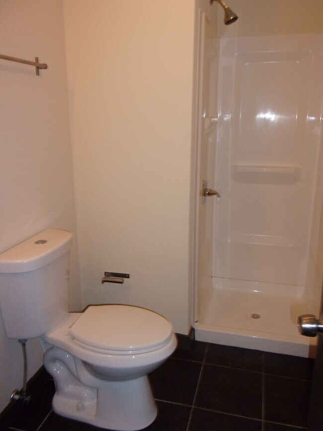 Photo - 1911 N Gratz St Apartment