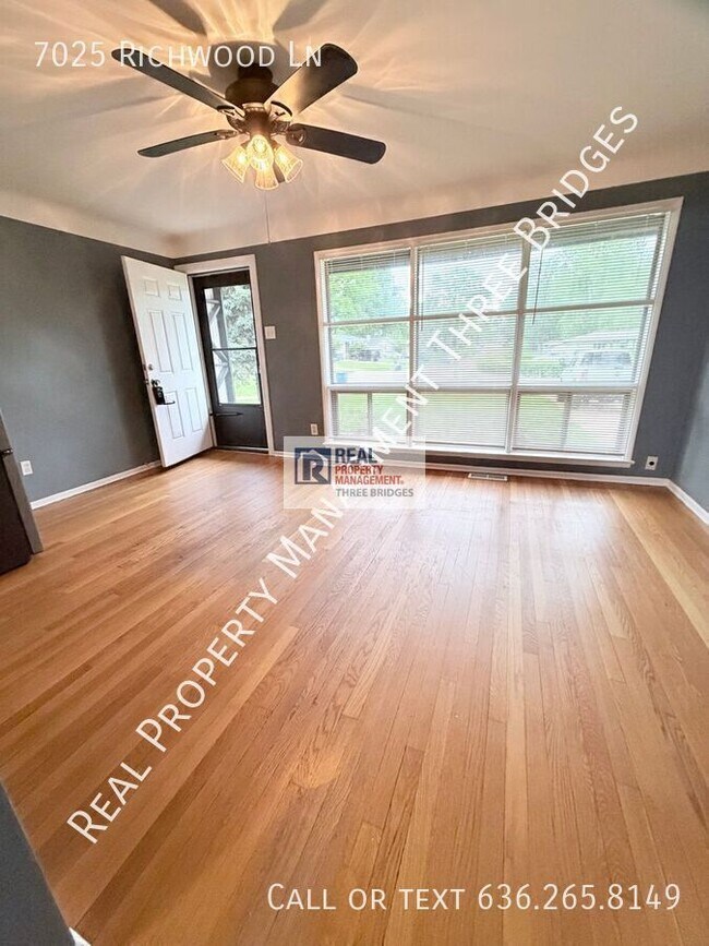 Foto del edificio - 7025 Richwood Ln