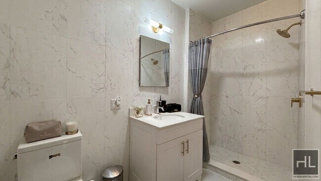 Foto del edificio - 305 W 150th St