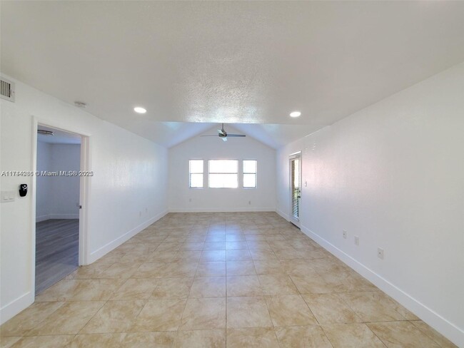 Foto del edificio - 15591 SW 105th Terrace