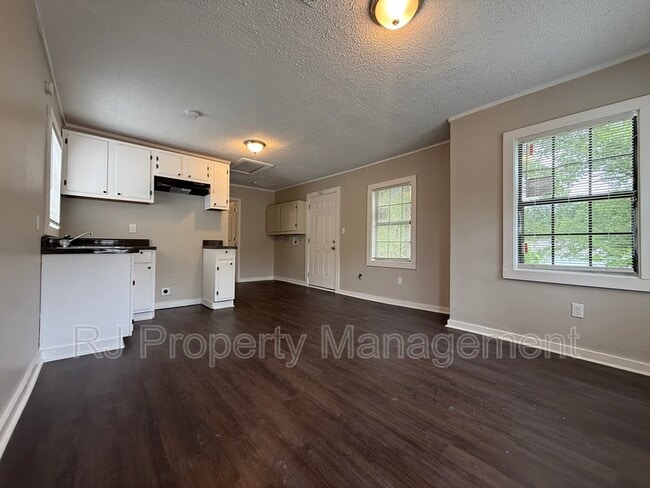 Photo - 1659 Patton St House