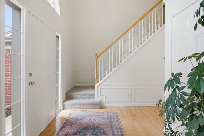 Foto del edificio - 6419 Meadowlark Ln