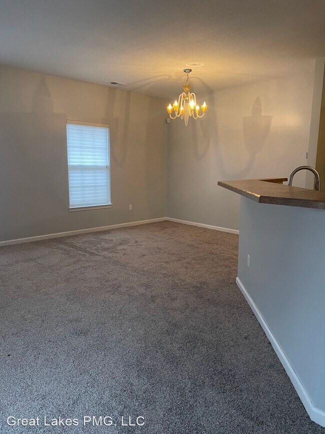 Building Photo - 2 br, 2.5 bath House - 17505 Windflower Dr