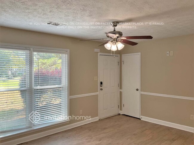 Foto del edificio - 2381 Cedar Dr