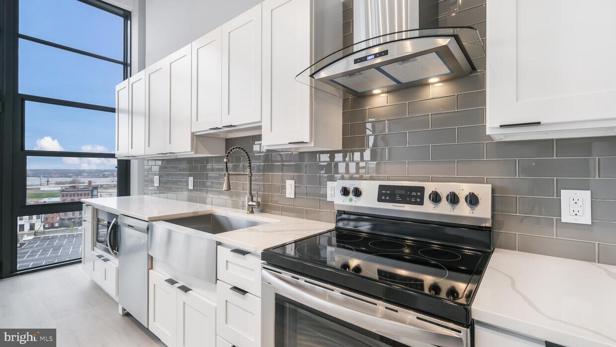 Primary Photo - 444 N 4th St